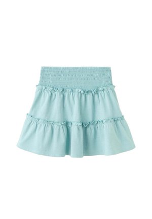 Jupe bleu clair à volants avec une taille smockée élastique et des détails à volants sur chaque étage, fabriquée en tissu doux.