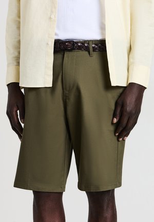 CENTRALE - Shorts - verde militare