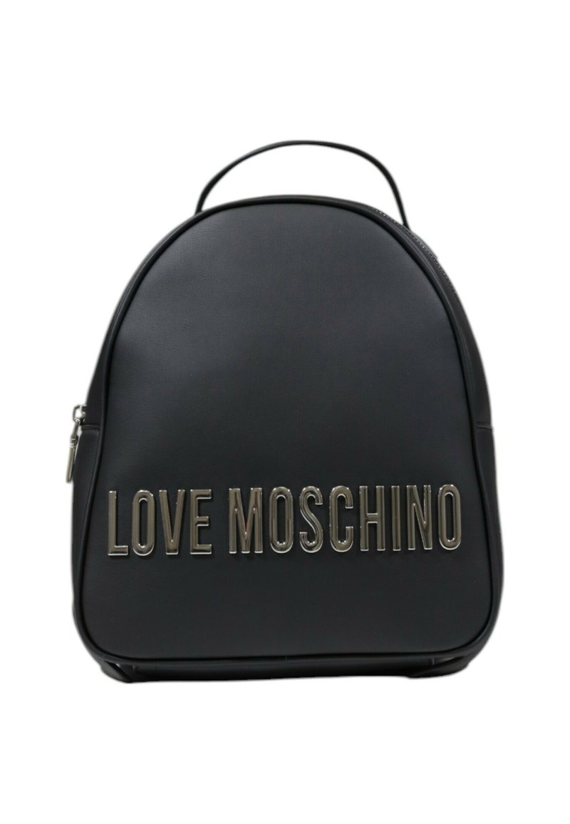 Zaino in finta pelle nera dalla forma arrotondata, con logo argentato "LOVE MOSCHINO" sul fronte e una maniglia superiore per il trasporto.