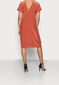 Esprit Collection Robe de jour - metallic red