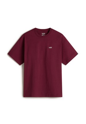 T-shirt in cotone color mogano con maniche corte, scollo rotondo e piccolo logo Vans bianco sul petto sinistro. Texture liscia, vestibilità comoda.