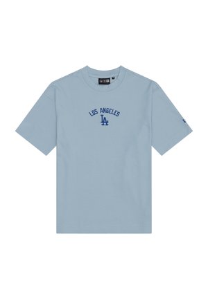 Φωτεινό γαλάζιο κοντομάνικο T-shirt με το λογότυπο "Los Angeles" καμπυλωμένο πάνω από το "LA" σε σκούρο μπλε στο στήθος, με λαιμόκοψη τύπου crew neck.