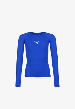 Maglietta atletica a maniche lunghe in tessuto blu brillante con una texture liscia. Presenta un piccolo logo bianco della Puma sul petto. Design aderente.