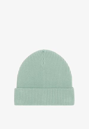 Bonnet tricoté vert clair avec revers plié, texture côtelée et sommet arrondi, sur fond blanc.