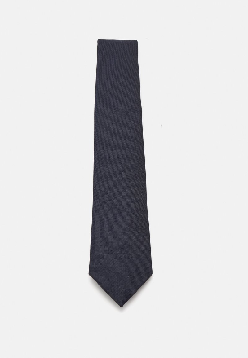 Navyblå slips med teksturert stoff, slank design og spiss ende. Enfarget, ingen synlige mønstre eller logoer. Mål omtrent 145 cm i lengde.