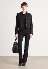 MARCIANO BY GUESS CHRISTINA CROPPED JACKET - Veste légère - black