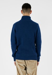 ACANFORA - Sweter