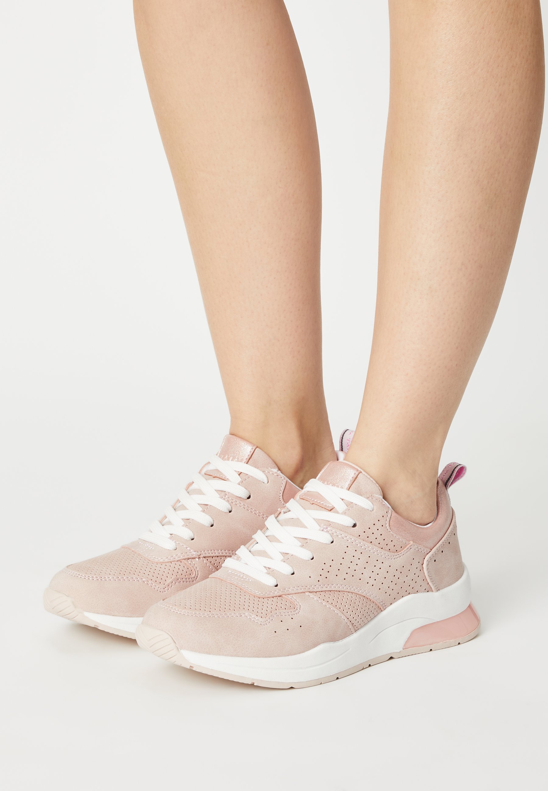ضغينة سائل خشبي tata italia sneakers - rise-association.com
