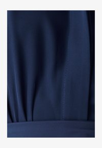 Nevybrané, navy blue