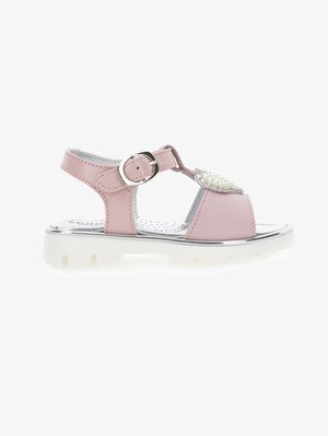 Rosa syntetisk sandal med sølvdetalj, justerbar spenne og teksturert såle. Designet med åpen tå og sidespenner for støtte.