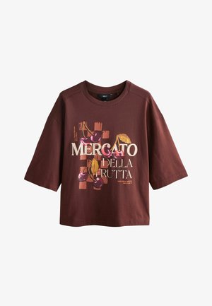 Bordeaux bawełniana koszulka z krótkim rękawem, z grafiką przedstawiającą wiśnie oraz tekstem "MERCATO DELLA FRUTTA" w białym i beżowym kolorze.