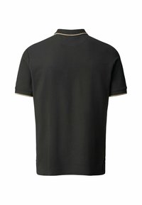 Polo noir à manches courtes vu de dos, avec une bordure beige sur le col et les extrémités des manches, uni sans logo apparent.