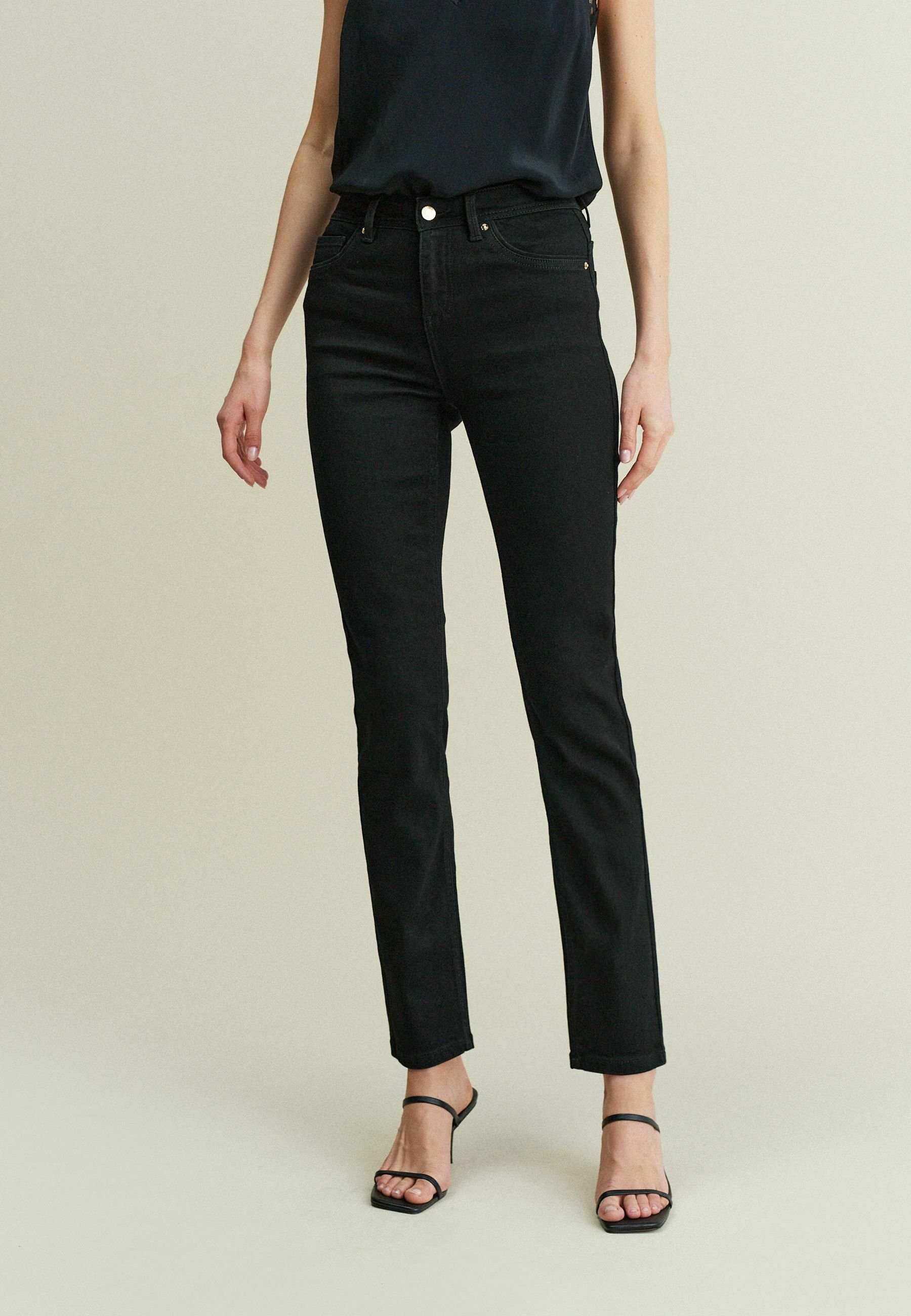 super-soft-standard-tall-jean-slim-black