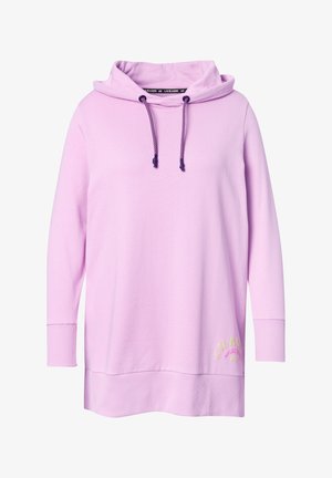 Hoodie rose avec une capuche à cordon, des manches longues, des poignets côtelés et un ourlet légèrement arrondi. Elle présente un texte brodé jaune en bas à gauche.