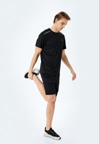 Koton - T-shirt z nadrukiem