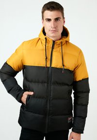 SLIM FIT - Zimska jakna - mustard color-khaki-black