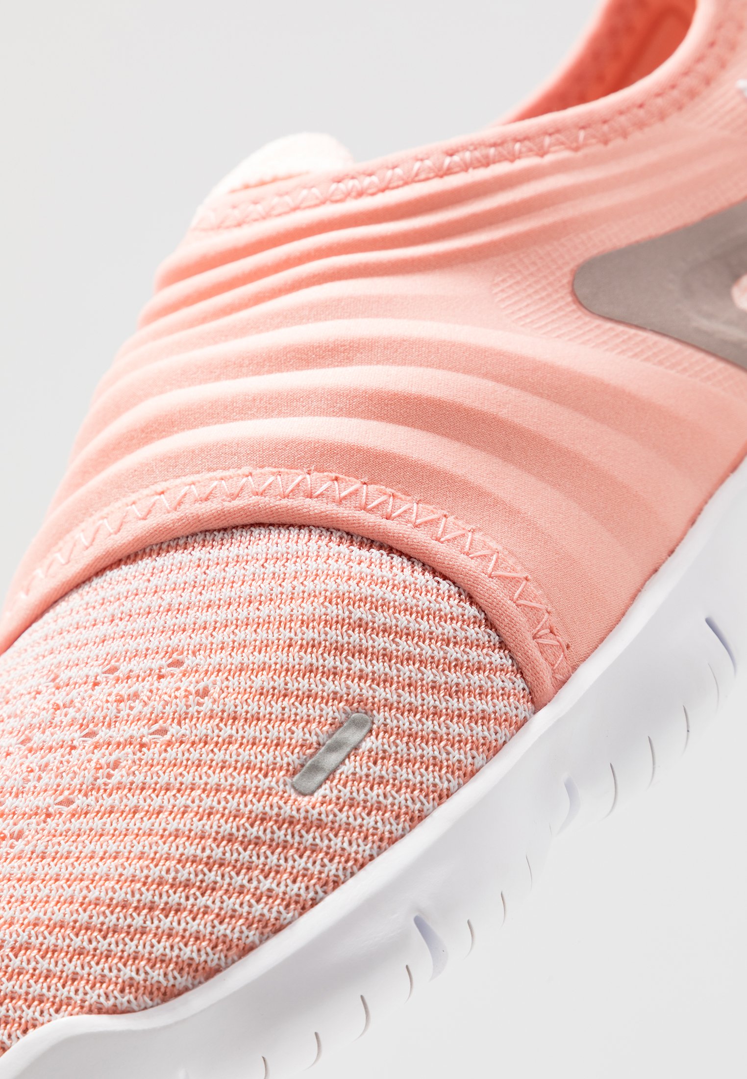 nike performance free run flyknit