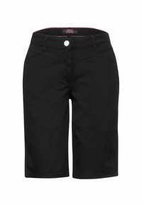 Schwarze Shorts aus glattem Stoff, mit Knopfverschluss, Fronttaschen und abgesteppten Nähten für zusätzliche Details. Kniebund-Design.