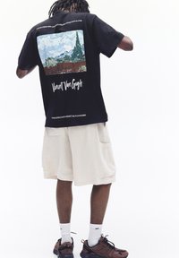 PULL&BEAR VAN GOGH czarny
