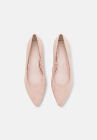 Marco Tozzi Klasszikus sarkú cipők - powder