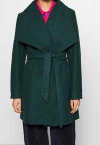 VILA Petite Klassischer Mantel - dark green