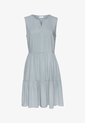 Abito senza maniche di un azzurro chiaro con scollatura a V, chiusura anteriore a bottoni e gonna a strati. Tessuto morbido con una consistenza liscia.