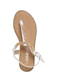 Sandale tong blanche avec une bride tressée beige et des accents dorés. Dispose d'une semelle plate et matelassée avec une bordure cousue et un détail logo.