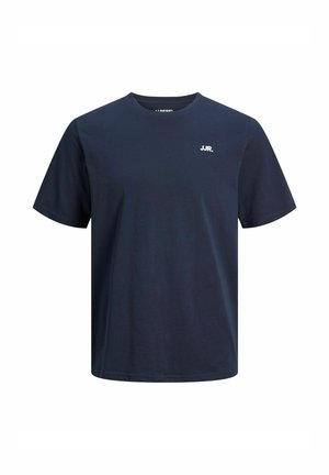 T-shirt blu navy scuro a maniche corte con girocollo e piccolo logo bianco "JJR." sul petto in alto a sinistra.