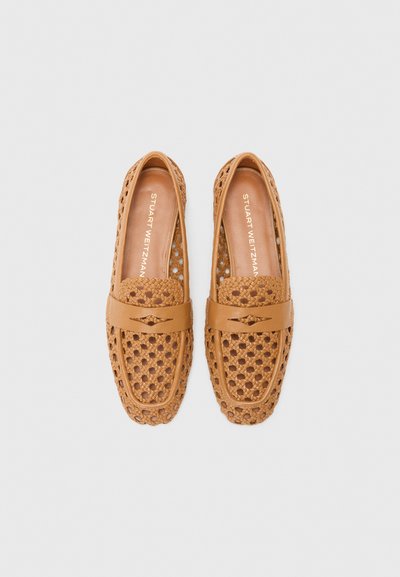Stuart Weitzman THEA LOAFER - Zapatos sin cordones - hazel