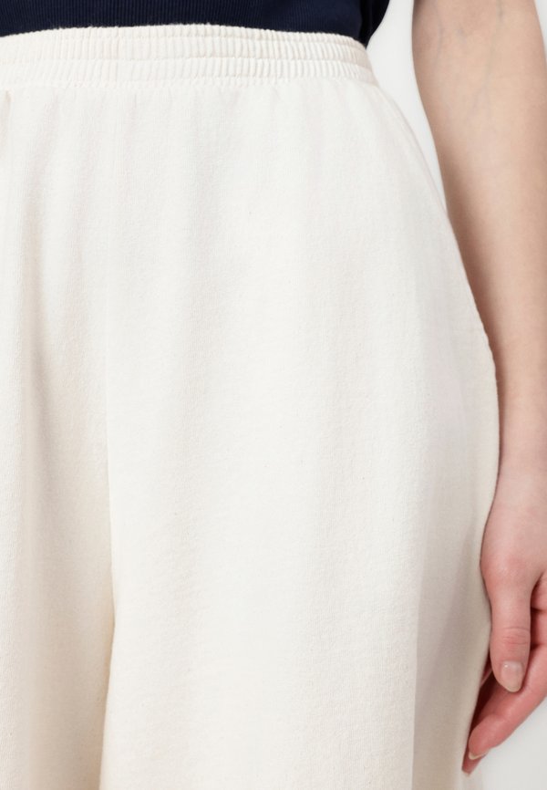 JUBYK - Shorts - ecru2