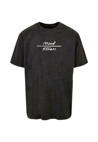 Sort bomulds t-shirt med korte ærmer, rund hals og hvid tekst "Mind Fitness" trykt vandret over brystet.