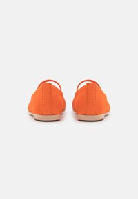 Pretty Ballerinas AMI - Sabrinas com tira no tornozelo - tangerine/orange