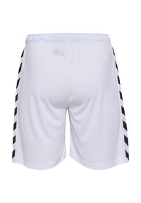 Vita atletiska shorts med elastisk midja, med svarta randiga detaljer på sidorna och en slät, lätt tygkvalitet.