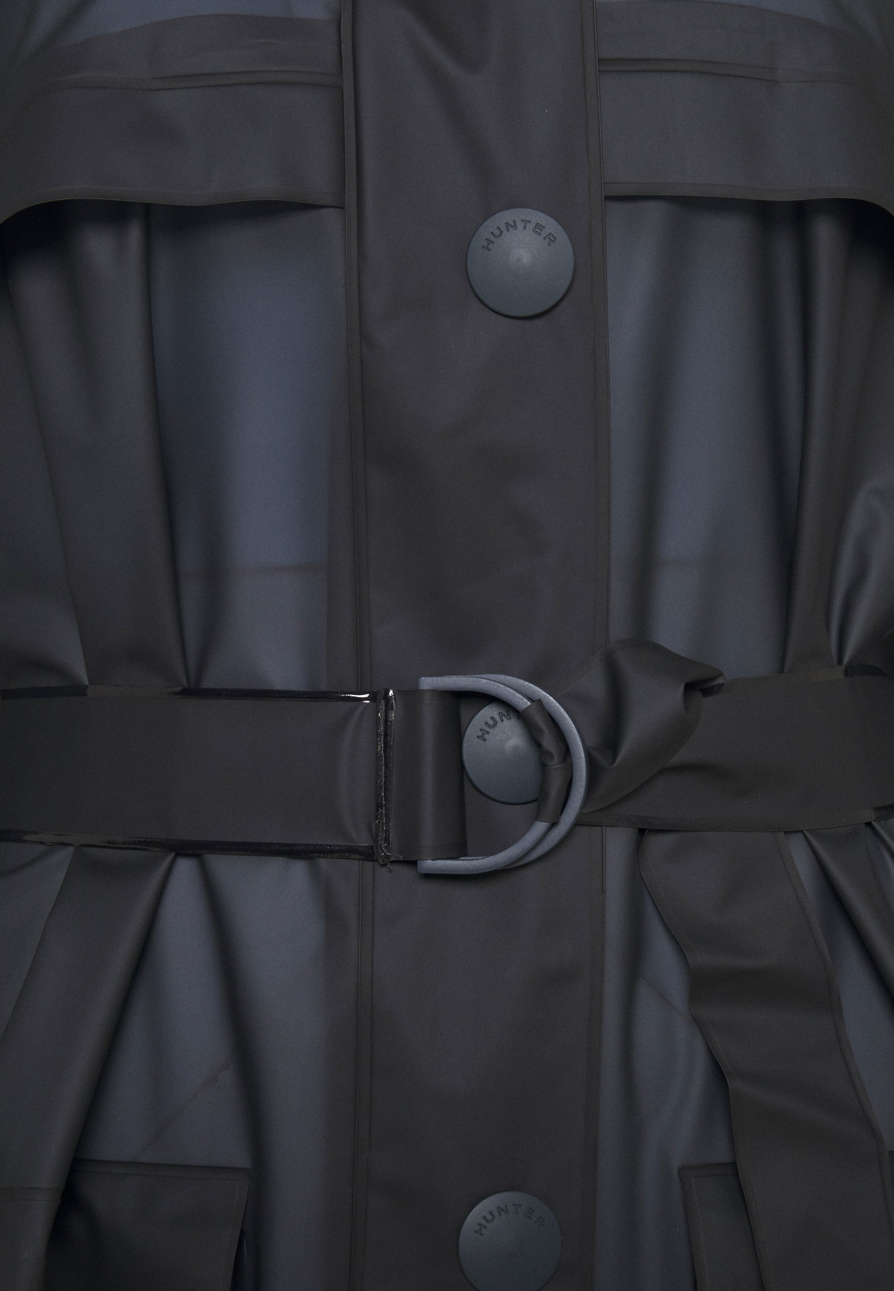 hunter pleated raincoat