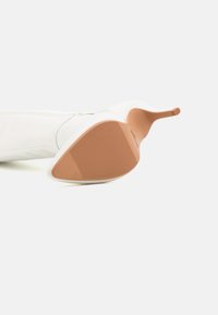 Anna Field Wide Fit Botas de tacón - white