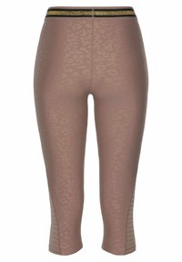 Leggings a Capri in una morbida tonalità di rosa con una delicata texture in stampa leopardata e una vita nera con un accento di glitter dorato.