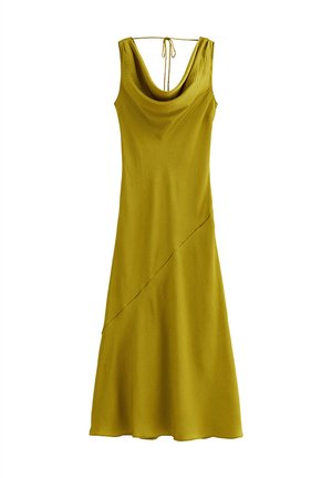 Abito senza maniche con scollo a cowl di colore verde oliva. Presenta un orlo asimmetrico e una cintura sul retro per una vestibilità regolabile. Tessuto liscio.