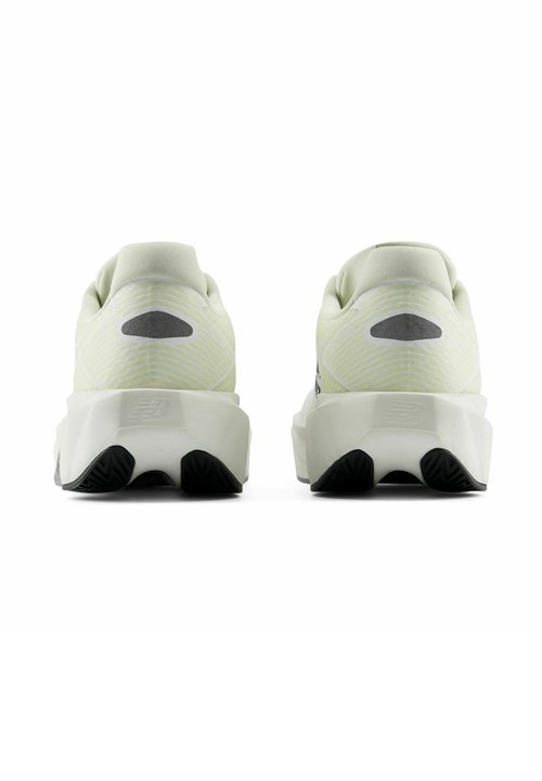New Balance FUELCELL REBEL LACE UNISEX - Zapatillas running asfalto - pistachio butter sea salt — photo 3