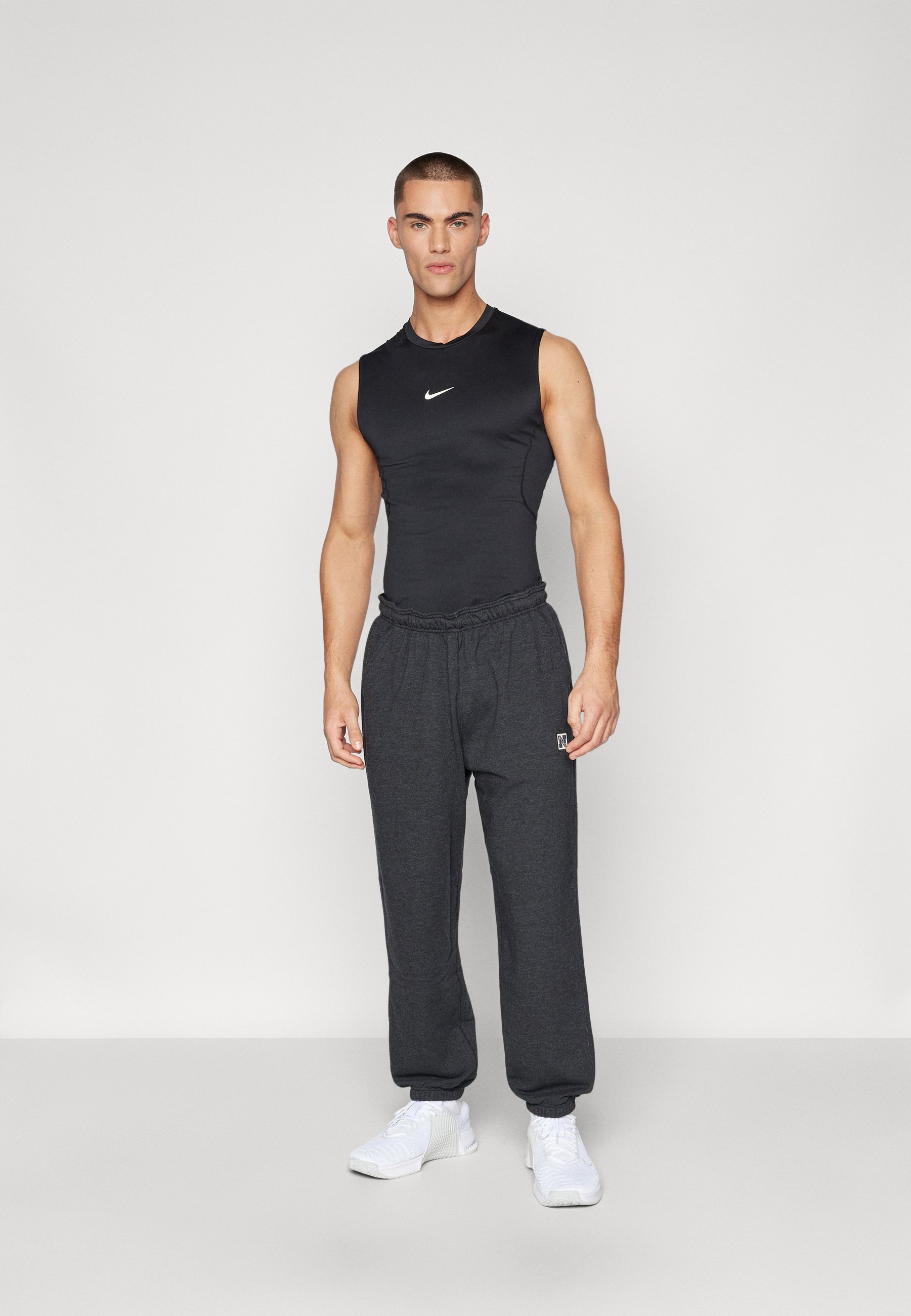pantalon heritage nike