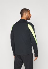 Nike Performance TOP - Langarmshirt - black/volt