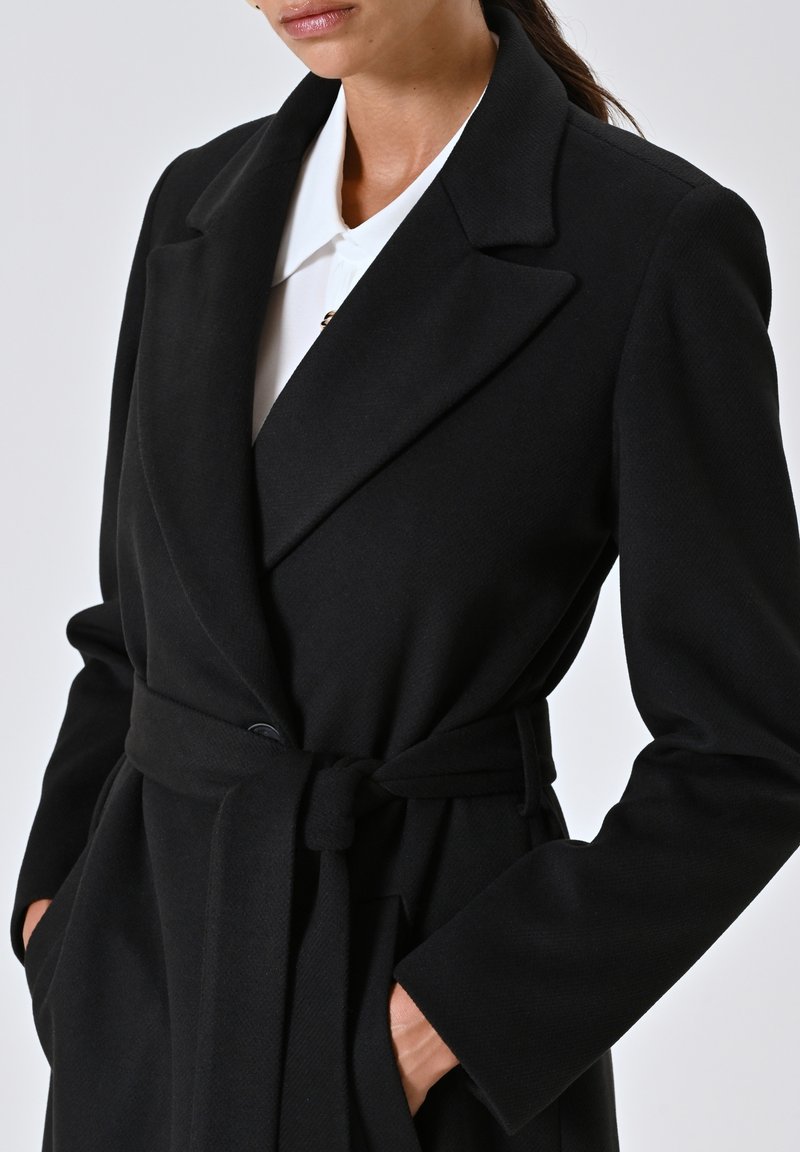 Manteau - URBAN CLASSICS - Sherpa Oversize - Noir - Coupe droite - Deux poches latérales Noir