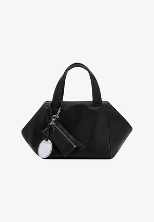 Borsa a mano in pelle nera con un design geometrico, due manici corti e un pouch con zip removibile e un ciondolo a specchio rotondo.