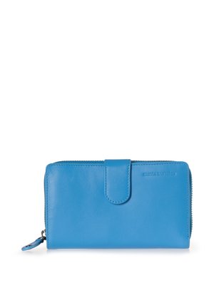 Portafoglio blu in pelle con chiusura a zip, texture liscia e pattina con bottone a pressione. Presenta la marca impressa sul davanti.