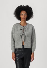 Vero Moda O NECK - Gilet - medium grey