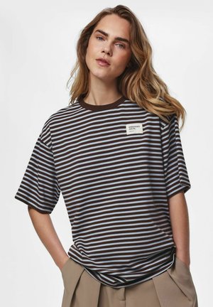 Pieces, T-SHIRT PCSADIE - T-Shirt print - hot fudge