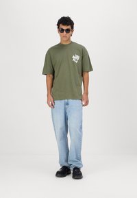 AllSaints ORLANDO CREW  - Tričko s potlačou - fleur green
