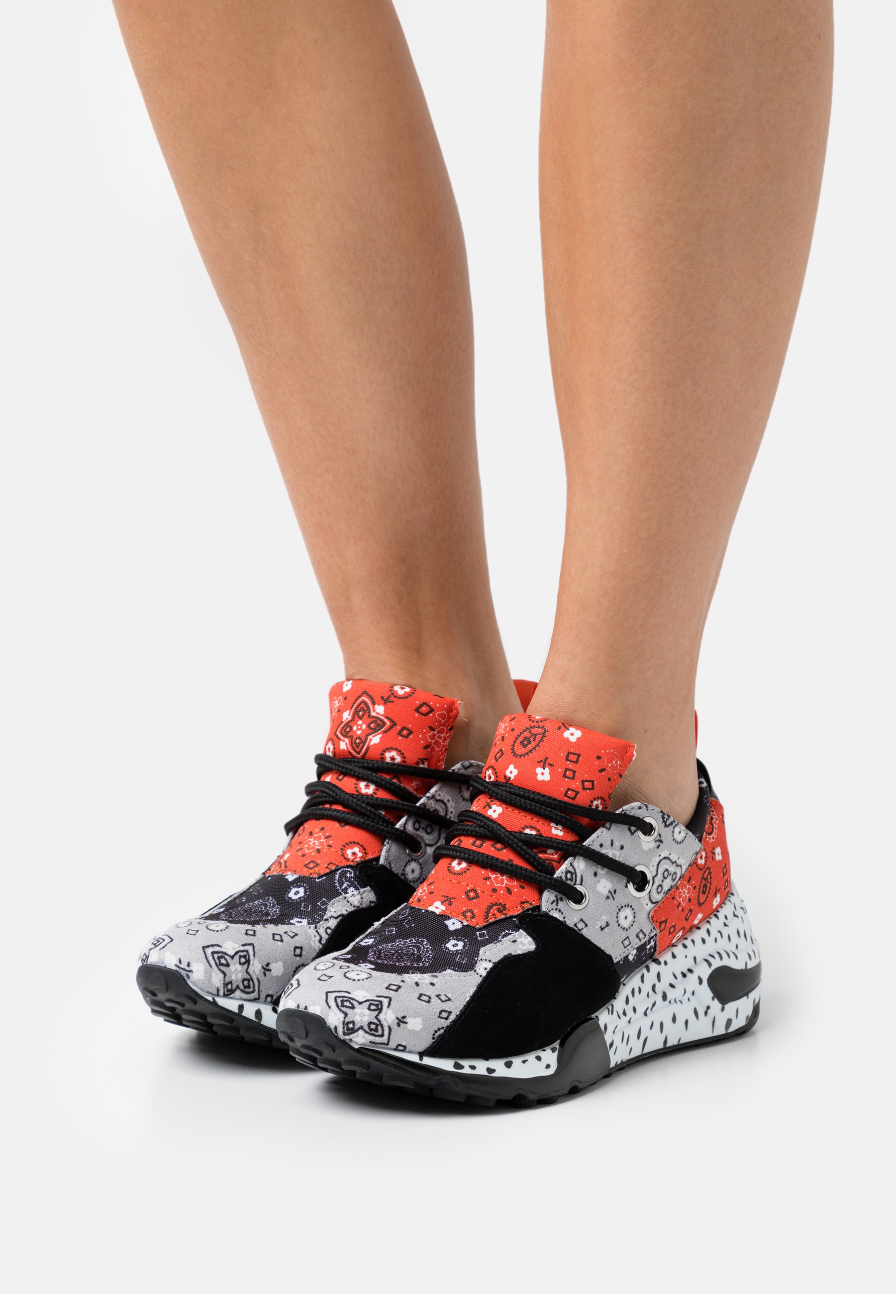 cliff multi snake steve madden
