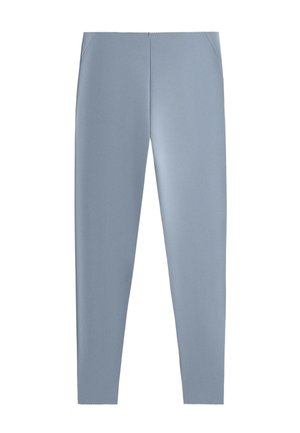 Svetlo modre prilagojene legice z gladko teksturo, visokim pasom in brez vidnih žepov ali vzorcev na belem ozadju.