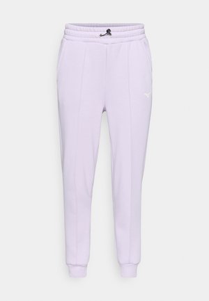 Heledad hallkollased tracksuit püksid elastse vöökoha, nööriga, kahe küljetasku ja peene esikonteeru detailiga. Omab logo aktsenti.