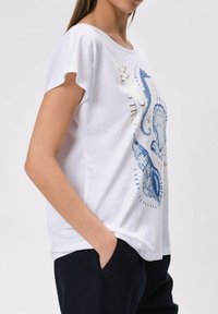 Greenpoint - T-shirt z nadrukiem